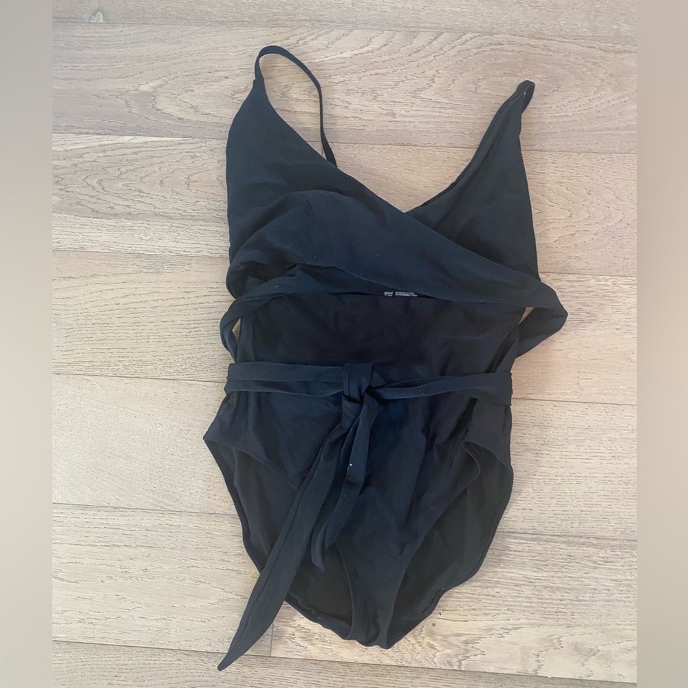 Aerie Black Wrap One Piece Bathing Suit V Neck Size XL Long